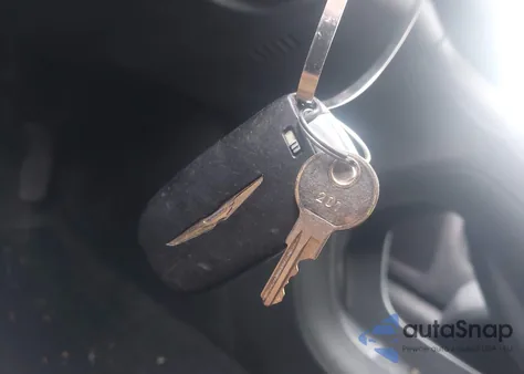 2015 Chrysler 200 Limited из США, поврежденный, VIN 1C3CCCAB5FN632515